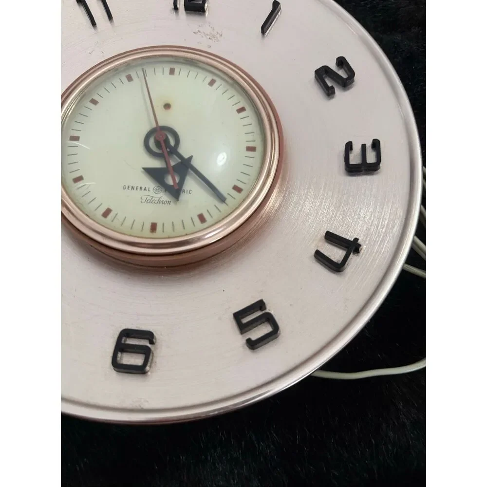 Vintage MCM  1950's Electric Spun Aluminum GE Telecron Wall Clock